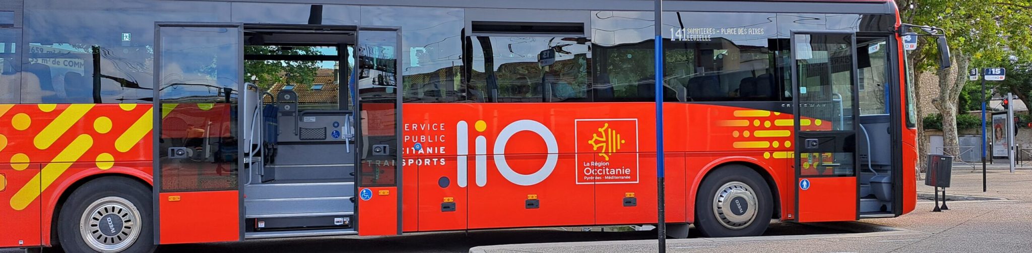 Car_liO_à_la_gare_routière_de_Nîmes